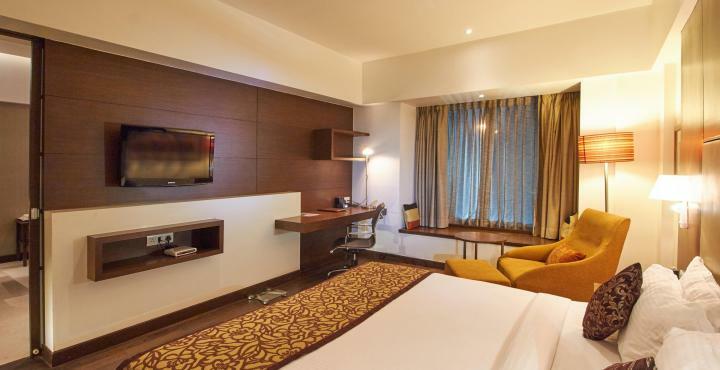 Hotel Platinum Rajkot Exteriör bild